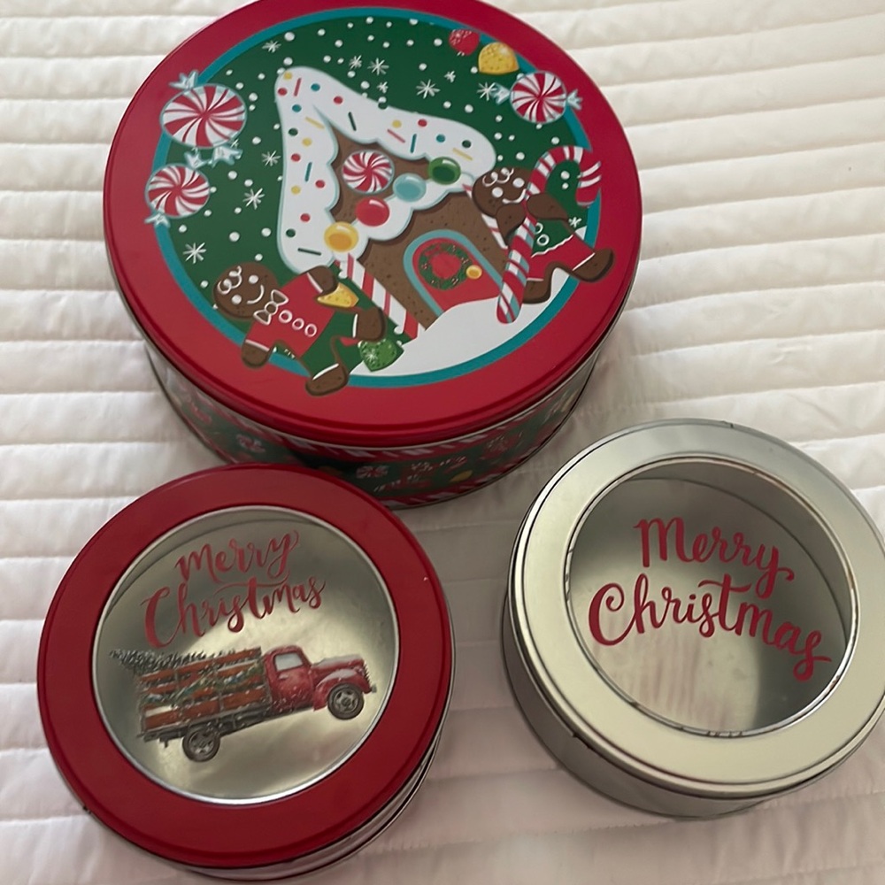 3 Christmas tins